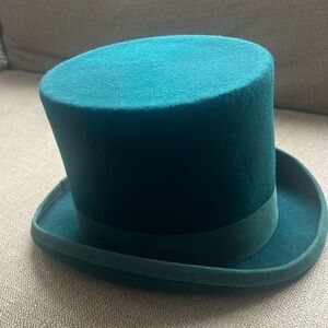 HATsanity Wool Felt Top Hat in Kelly Green